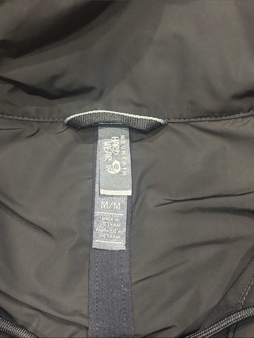 Mountain Hardwear Urbanite Parka, rain jacket, black, women’s medium - Picture 14 of 16